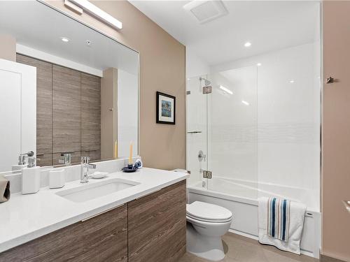 306-1820 Maple Ave South, Sooke, BC - Indoor Photo Showing Bathroom