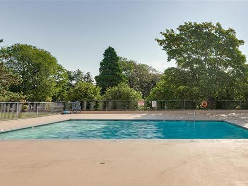 1505-647 Michigan St, Victoria, BC - Outdoor With In Ground Pool With Backyard