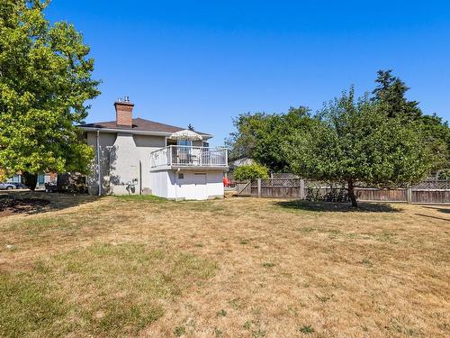 1535 Stockton Cres, Saanich, BC 