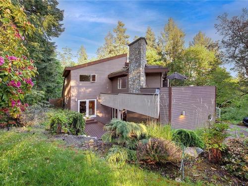 8152 Woodwyn Terr, Central Saanich, BC 