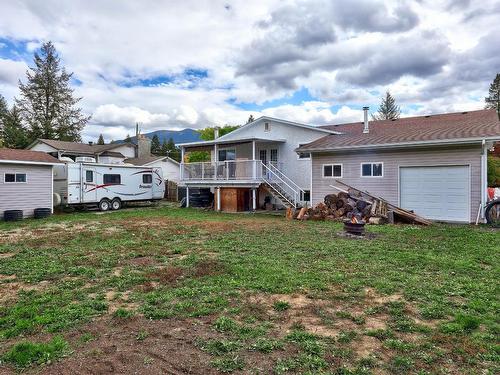 453 Robin Drive, Kamloops, BC - Outdoor With Deck Patio Veranda