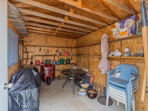 1562 Nicolani Crt, Kamloops, BC - Indoor Photo Showing Other Room