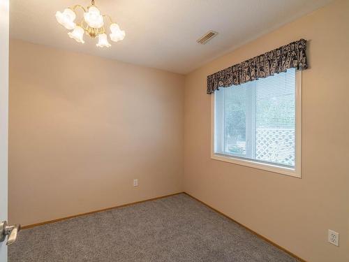 1562 Nicolani Crt, Kamloops, BC - Indoor Photo Showing Other Room