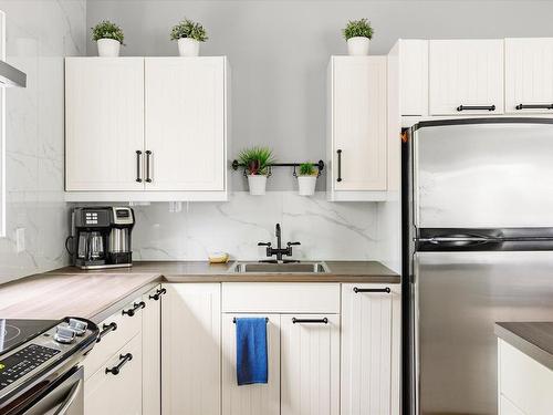 Cuisine - 4660 Ch. Des Trois-Lacs, Shawinigan, QC - Indoor Photo Showing Kitchen