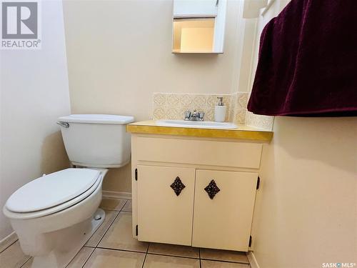 1941 Hillcrest Place, Swift Current, SK - Indoor Photo Showing Bathroom