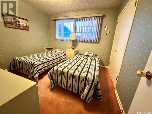 1941 Hillcrest Place, Swift Current, SK - Indoor Photo Showing Bedroom