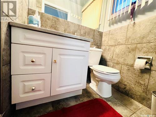 1941 Hillcrest Place, Swift Current, SK - Indoor Photo Showing Bathroom