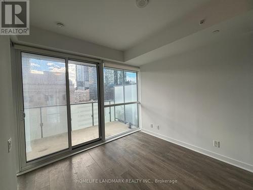 1001 - 15 Grenville Street, Toronto, ON - Indoor Photo Showing Other Room