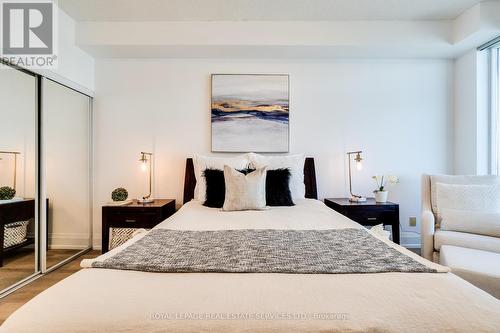 1110 - 58 Marine Parade Drive, Toronto, ON - Indoor Photo Showing Bedroom