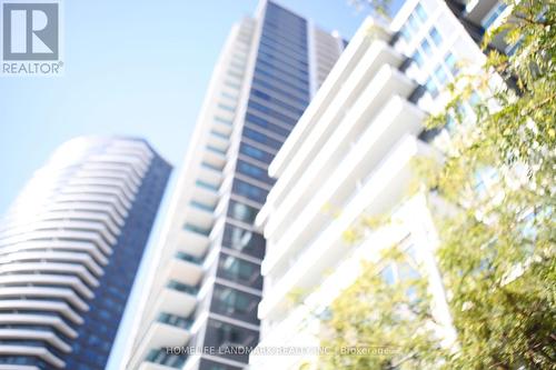 506 - 7167 Yonge Street, Markham, ON - Outdoor