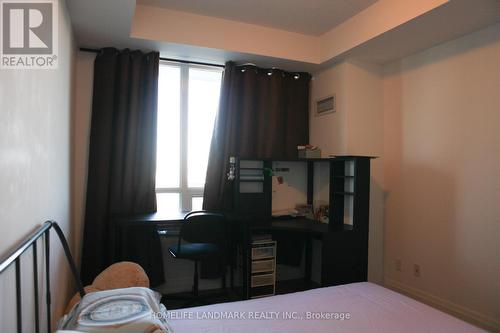 506 - 7167 Yonge Street, Markham, ON - Indoor Photo Showing Bedroom