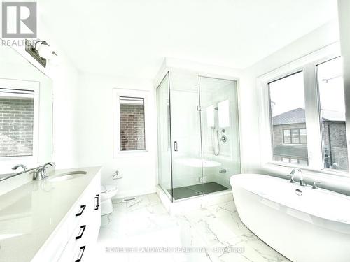 1375 Aymond Crescent, Oakville, ON - Indoor Photo Showing Bathroom