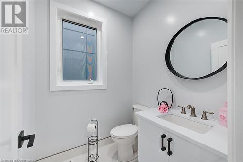 647 Devonshire Avenue, Woodstock, ON - Indoor Photo Showing Bathroom