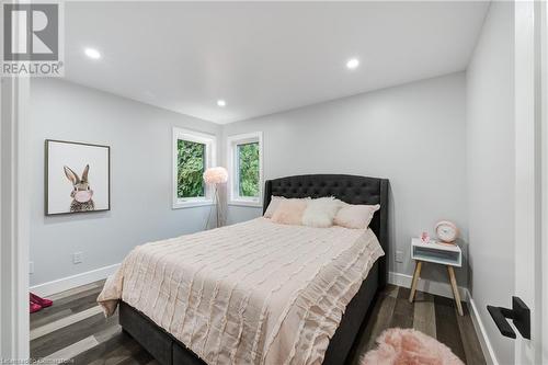 647 Devonshire Avenue, Woodstock, ON - Indoor Photo Showing Bedroom