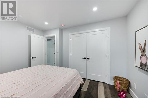 647 Devonshire Avenue, Woodstock, ON - Indoor Photo Showing Bedroom