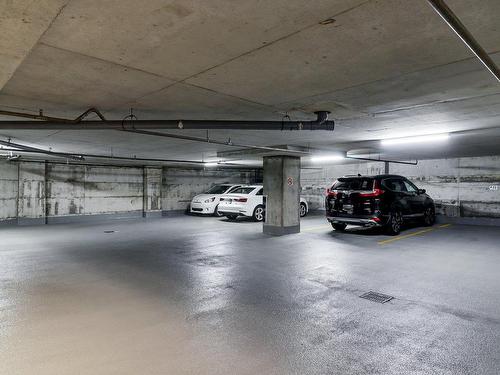 Stationnement - 401-7640 Rue Du Mans, Montréal (Saint-Léonard), QC - Indoor Photo Showing Garage