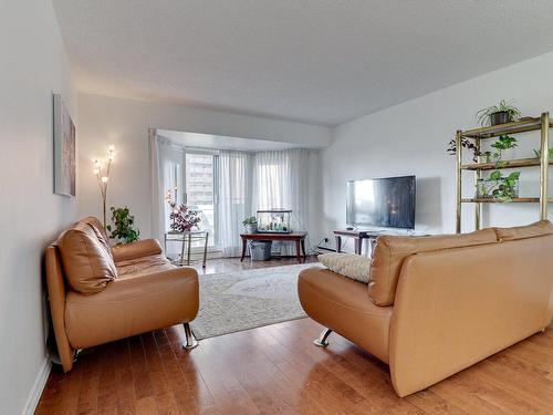 Living room - 401-7640 Rue Du Mans, Montréal (Saint-Léonard), QC - Indoor Photo Showing Living Room