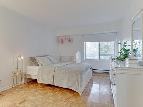 Master bedroom - 401-7640 Rue Du Mans, Montréal (Saint-Léonard), QC - Indoor Photo Showing Bedroom