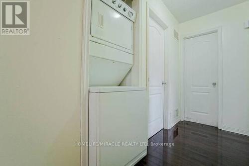 2214 Wanless Drive, Brampton, ON - Indoor Photo Showing Laundry Room