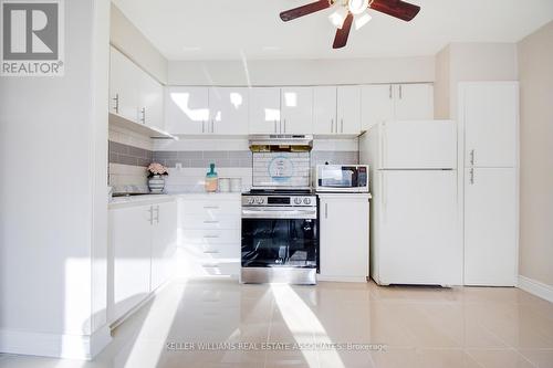 3 - 61 Ardglen Drive, Brampton, ON - Indoor Photo Showing Kitchen