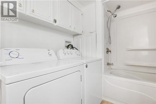 In house laundry - 31 Robert Colin Lane, Cobden, ON - Indoor Photo Showing Laundry Room