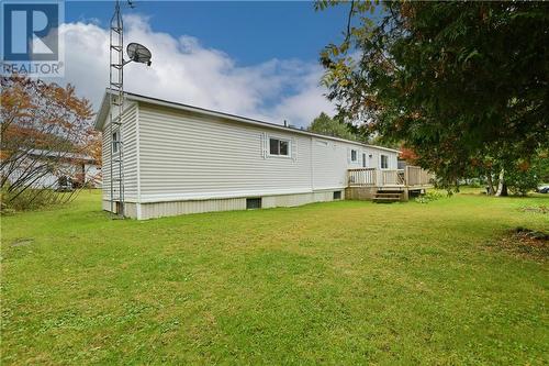 Great side yard - 31 Robert Colin Lane, Cobden, ON - Outdoor