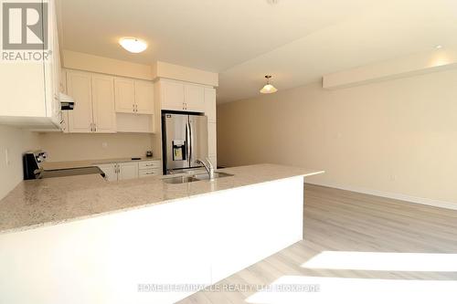 23 Steer Road, Erin, ON - Indoor Photo Showing Kitchen