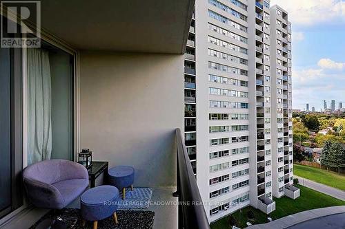 903 - 530 Lolita Gardens, Mississauga, ON - Outdoor