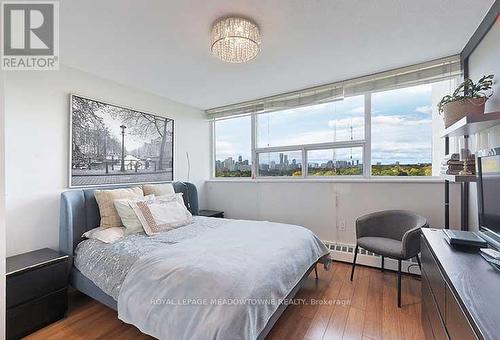 903 - 530 Lolita Gardens, Mississauga, ON - Indoor Photo Showing Bedroom