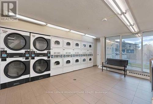 903 - 530 Lolita Gardens, Mississauga, ON - Indoor Photo Showing Laundry Room