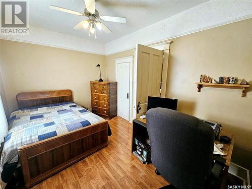 219 21St Street W, Prince Albert, SK - Indoor Photo Showing Bedroom