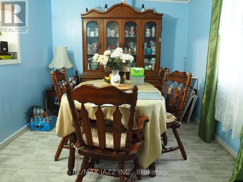 32 Olive Street, Belleville, ON - Indoor Photo Showing Dining Room