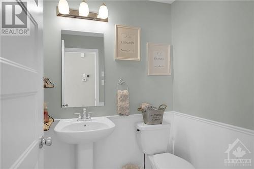 453 Central Park Boulevard, Russell, ON - Indoor Photo Showing Bathroom