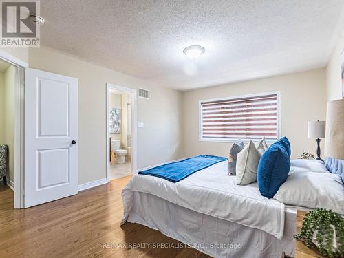 12 Merrybrook Trail, Brampton, ON - Indoor Photo Showing Bedroom