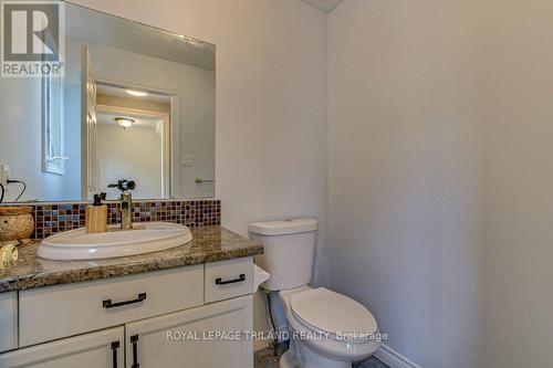 16 Galbraith Court, St. Thomas, ON - Indoor Photo Showing Bathroom