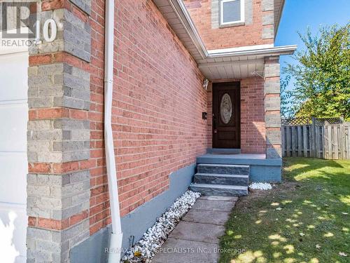 10 Aster Court, Brampton, ON - Outdoor