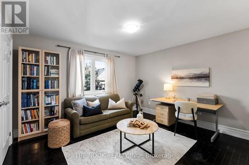 5 Chapman Road, Toronto (Humber Heights), ON - Indoor Photo Showing Living Room