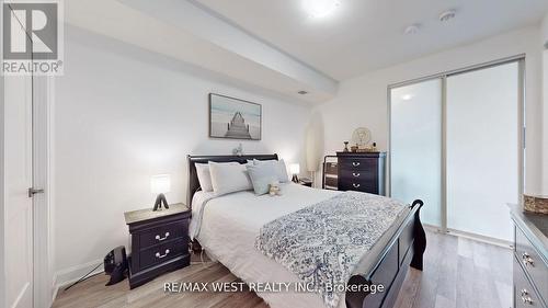 118 - 50 Lakebreeze Drive, Clarington, ON - Indoor Photo Showing Bedroom