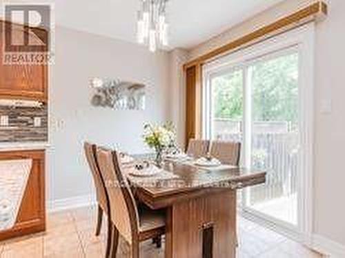 3274 Raindance Crescent, Mississauga, ON - Indoor Photo Showing Dining Room