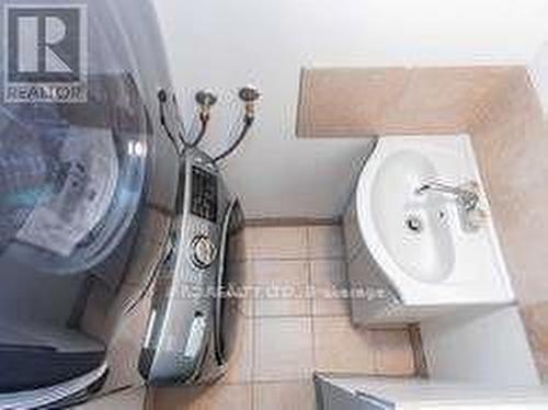 3274 Raindance Crescent, Mississauga, ON - Indoor Photo Showing Bathroom