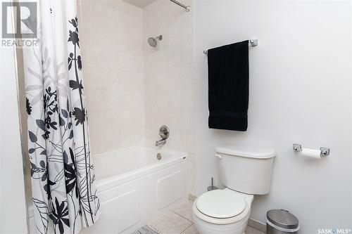 503 7Th Street E, Wynyard, SK - Indoor Photo Showing Bathroom