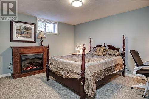 910 Corsi Hill, Greater Sudbury, ON - Indoor Photo Showing Bedroom