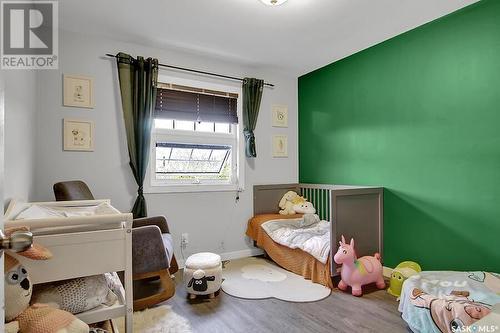 127 Mcintyre Street N, Regina, SK - Indoor Photo Showing Bedroom