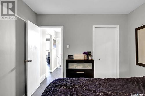 127 Mcintyre Street N, Regina, SK - Indoor Photo Showing Bedroom