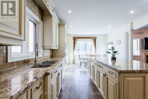 147 Ner Israel Drive, Vaughan, ON - Indoor Photo Showing Kitchen With Double Sink With Upgraded Kitchen