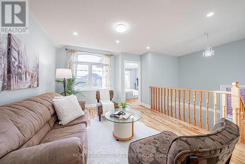 4264 Vivaldi Road E, Burlington, ON - Indoor Photo Showing Living Room