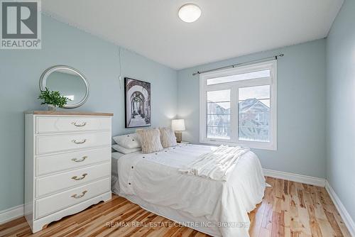 4264 Vivaldi Road E, Burlington, ON - Indoor Photo Showing Bedroom