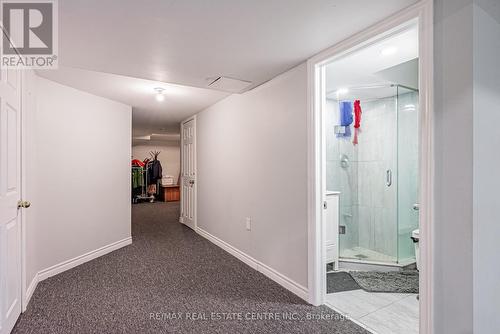 4264 Vivaldi Road E, Burlington, ON - Indoor Photo Showing Other Room