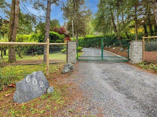 602 Pemberton Rd, Mill Bay, BC 