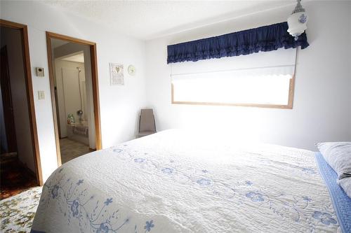 216 Grange Street, Elkhorn, MB - Indoor Photo Showing Bedroom